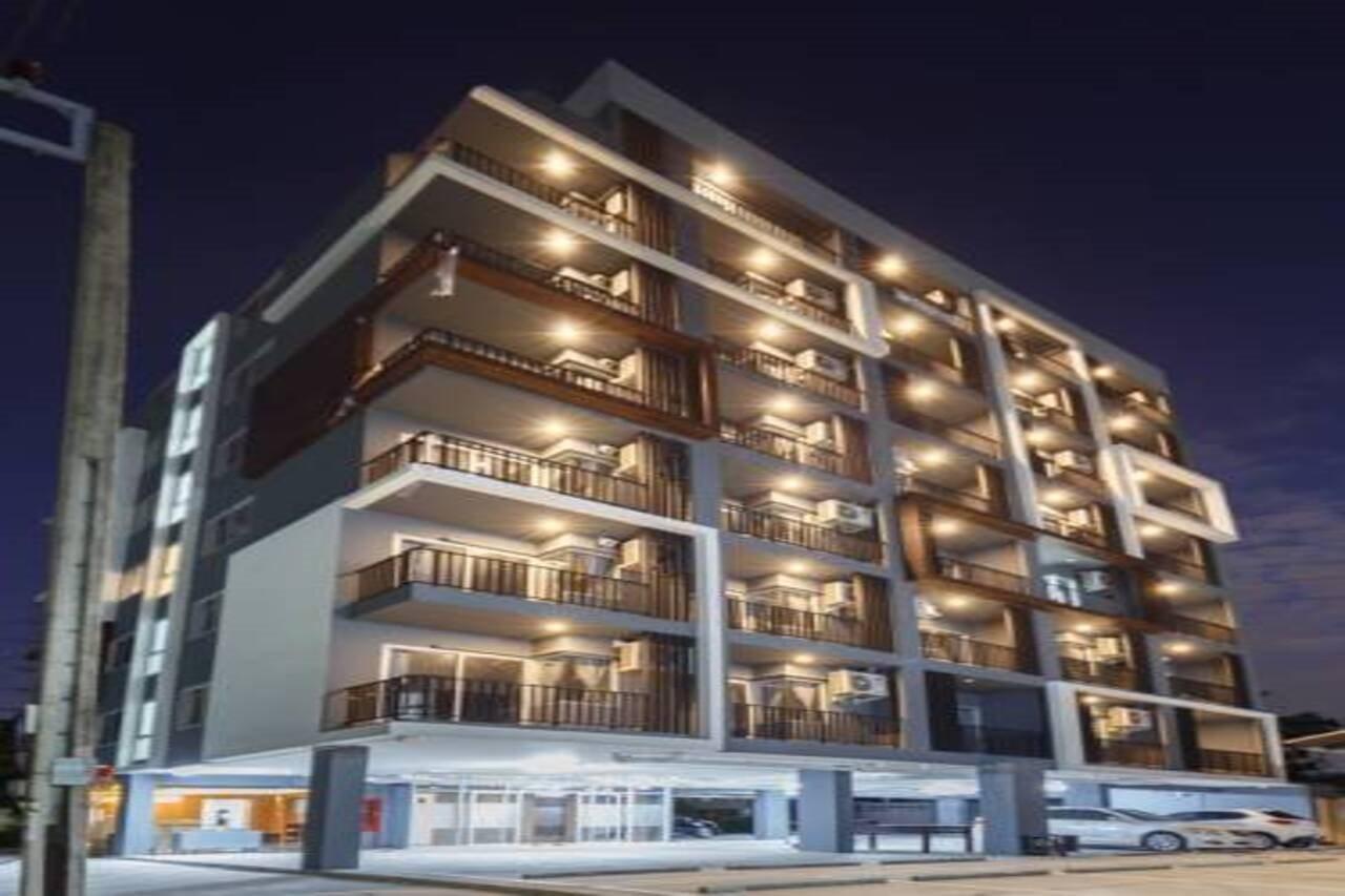 Q Space Residence Bangkok Exteriér fotografie